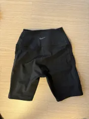 ナイキ ブラック レギンス ハーフパンツ