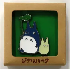 【中古】バッジ・ピンズ 中トトロと小トトロ ピンバッジ 「となりのトトロ」 ジブリパーク限定
