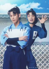 【中古】生写真(男性) 輝山立(小松田秀作)・松原凛(山田利吉)/キャラクターショット/ミュージカル「忍たま乱太郎」第15弾 走れ四年生! 戦え六年生! ～閻魔岳を駆け抜けろ～ 大阪公演限定 S席特典ブロマイド