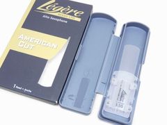 Item thumbnail for item 30e37cf6-5b46-4209-861b-1b662b541397