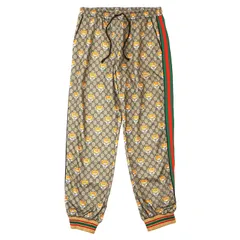 GUCCI グッチ ジョガーパンツ EXO KAI テディベア クマ 青リボン GGスプリーム ロゴ モノグラム シャリーライン ウェブストライプ ストレッチジャージー ボトムス メンズ サイズ L マルチカラー イタリア製のサムネイル