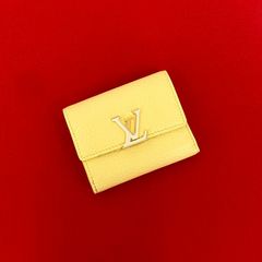 極 美品 PRADA プラダ 三角ロゴ プレート 金具 サフィアーノ レザー 本