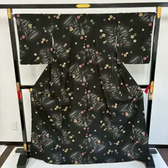 小紋 裄66.5 化繊 黒地 可愛いデザイン 袷 着物 MK-3153