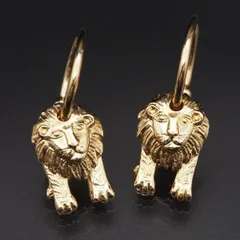 M391 イヤリング フープ 大ぶり チャーム ライオン ゴールド デザイン コスチュームジュエリー