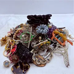 イミテアクセサリー まとめ売り約2268g ネックレス/ブレス/ヘアアクセ他