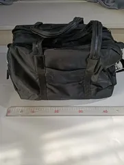 黒色ボストンバック　肩掛け紐つき