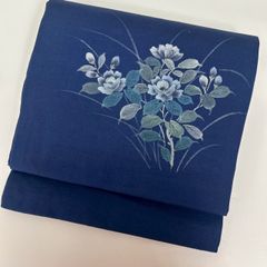 R8SK629 名古屋帯 紗 夏帯 草花文 上品 可憐 お太鼓柄 落ち着いた青 R8SK629 名古屋帯 紗 夏帯 草花文 上品 可憐 お太鼓柄 落ち着いた青