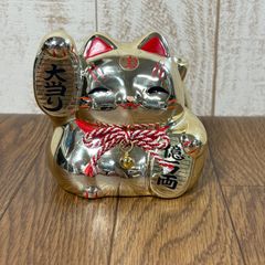 ★レトロ？縁起物【招き猫】貯金箱★【福】【千万両】★座布団付き★★ 招き猫 貯金箱 福 開運 千万両 縁起物 金運 陶器 人形 高さ約16cm