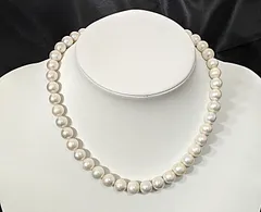 タイムセール（送料込）【２０００円クーポン付　照り巻きの綺麗な　ビックサイズ　大人感覚の南洋湖水パールネックレス１０ｍｍ前後