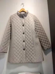 M19 レリアン　コート　キルティング　中綿　軽い　春先