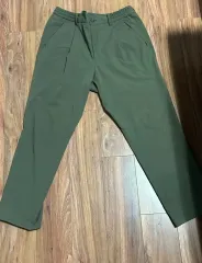 カルバン・クライン オリーブ ズボン