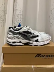 ミズノ ウェーブ ライダー 10 ランニングシューズ スニーカー ブラック シルバー 270