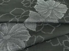 平和屋着物●本場大島紬　7マルキ　舞花文　正絹　逸品　DABA4561az