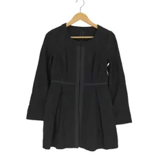 トゥービーシック TO BE CHIC 総柄 フックボタン シェイプ タック ノーカラー ジャケット レディース JPN：40 のサムネイル