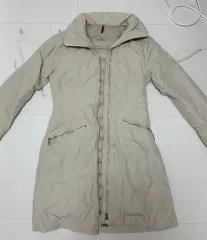 モンクレール アイボリー ダウンジャケット ロング丈 レディース