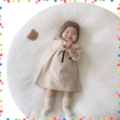 【人気商品】マット 円形 赤ちゃん 月齢フォト プレイマット 直径80㎝ ベビーマット ファスナー付き 【インテリアコーディネーター推薦】 綿（クマ）