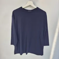 未使用新品 9分 ラウンド ベーシックカットソー