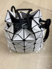 BAO BAO ISSEY MIYAKE バオバオイッセイミヤケ バケットバッグ 白