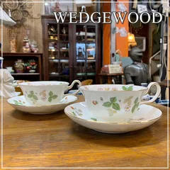 ウェッジウッド ワイルドストロベリー カップ＆ソーサー 2客セット ピオニー WEDGWOOD  WILD STRAWBERRY  ティーカップ ホワイト イチゴ 植物 金彩 廃盤【RU0303-3】
