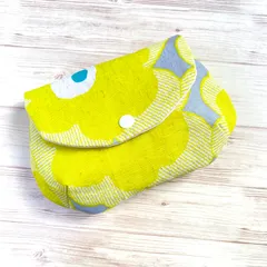 ハンドメイド ポーチ フラップポーチ 北欧 花柄