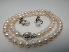 極美品 デザイン本真珠 ネックレス&イヤリング 2.8〜3.2㎜ O655 - メルカリ