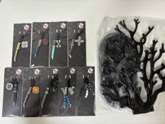 鬼滅の刃 日輪刀キーホルダー 9種 伊黒 小芭内X +スタンド