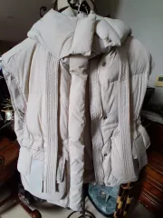 アイボリー ダウン ベスト フード 取り外し 可能