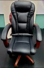 JIAOU DOLL製 1/6スケール ボスチェア