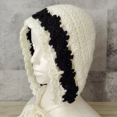 ボンネット　ニット帽　クロシェハット　耳当て付きニット帽　手編み　モチーフ編み　透かし編み　ニットフード　バラクラバ　白