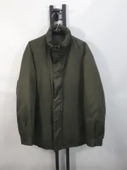 イヴ・サンローラン ダウン ジャケット カーキ 100