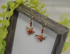 折り鶴ピアス◇ハンドメイド 和風 折り鶴 ピアス レッド×ゴールド アクセサリー oh-02690