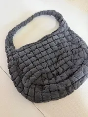 COS キルティング クラウドバッグ デニムグレー large (クロス可)