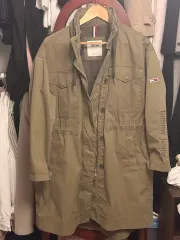 トミーヒルフィガー カーキ マウンテンパーカー