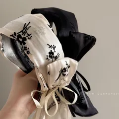 大きめリボンカチューシャ／存在感たっぷりのヘアアクセサリー