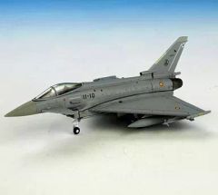 ガルーダインドネシア航空 1/100大型モデルプレーン - メルカリ