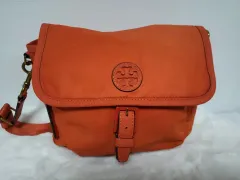 トリーバーチ オレンジ クロスバック