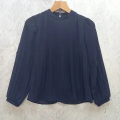 earth music&ecology アースミュージックアンドエコロジー ブラウス プリーツ マジョリカプリーツ オフィス ネイビー Fサイズ 〇□