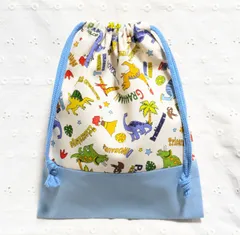 ハンドメイド、恐竜柄の給食袋、巾着袋、コップ入れ、きなり、水色