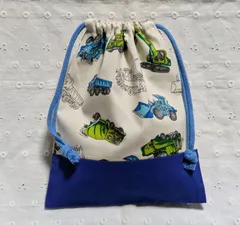 ハンドメイド、作業車柄の給食袋、巾着袋、コップ入れ、きなり、青