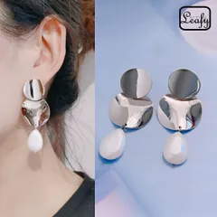 プレートピアス 大振り ブラウンゴールド ダブルドロップ 存在感 レディース 上品 リッチ 反射 コーディネート お出かけ イベント パーティー 結婚式 二次会 プレゼント ギフト バレンタイン ホワイトデー 卒業式 入学式