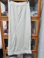 ナイキ ロングスカート アイボリー Sサイズ