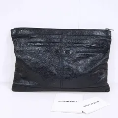 バレンシアガ クラシック クリップ ラムスキン クラッチバッグ