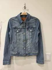 211 リーバイス デニムジャケット