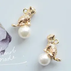 匿名配送⭐︎ネコ　ペンダントトップ　ネックレスチャーム　1つ