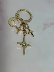 月と星のキーホルダー バッグチャーム キーチェーン ムーンフェイズ 四つ星 ペンダント 頑丈な合金 コンパクトサイズ  アクセサリー 星と月