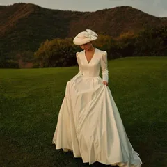 2026年新作レディースホワイトウェディングドレス、テール付きトラベルウェディング