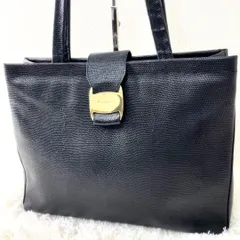 サルヴァトーレフェラガモ　ショルダーバッグ　ヴァラ　ブラック　黒　ワンショルダー