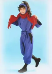 【中古】生写真(男性) 山木透(久々知兵助)/全身・両手マフラー赤・背景水色・キャラクターショット/「ミュージカル 忍たま乱太郎 第8弾 がんばれ五年生!技あり、術あり、初忍務!!」ブロマイド第1弾