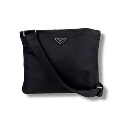 プラダ　PRADA トライアングルロゴ　ショルダーバッグ　テスートナイロン　ブラック　黒　NERO サコッシュ