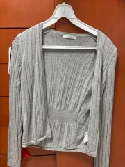 on&on ゴージ ニット カーディガン グレー